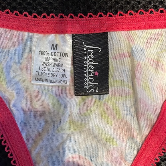 Vintage Fredrick’s of Hollywood Thong florals medium size - Picture 3 of 3